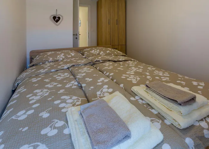 Idyllisches Stadthaus Nur 450 Meter Zum Mit Privatparkplatz Und Grill *